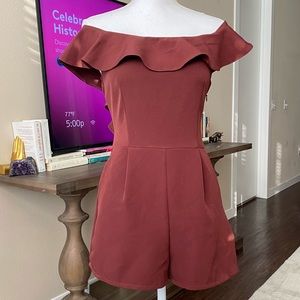 Oh My Love Waterlilly Off-The-Shoulder Ruffle Romper